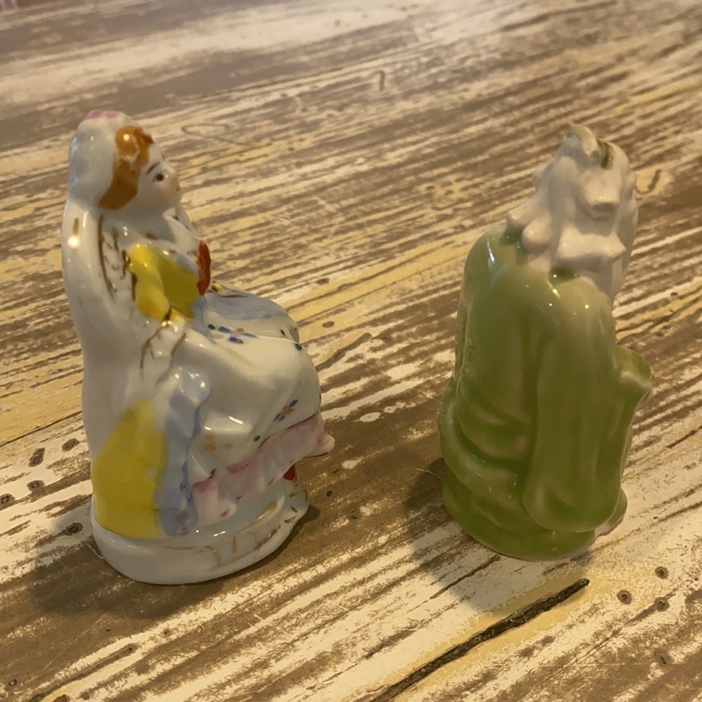 Vintage Made in Japan Porcelain Figurines (2)​​​​​​​​ - Picture 7 of 15